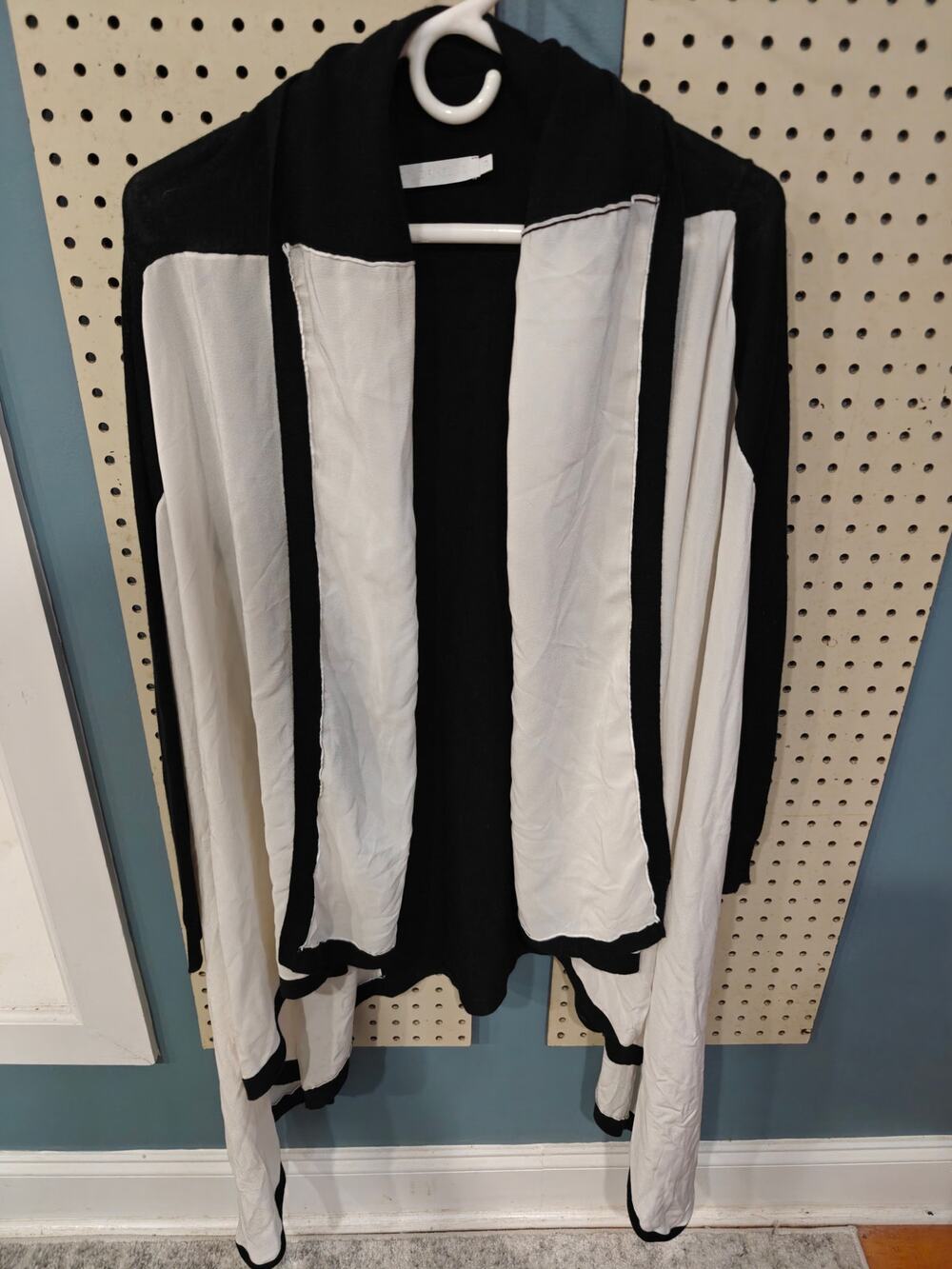 Anne Fontaine Cashmere Silk Shrug Cardigan Wrap Cape Shawl Black White FR 42